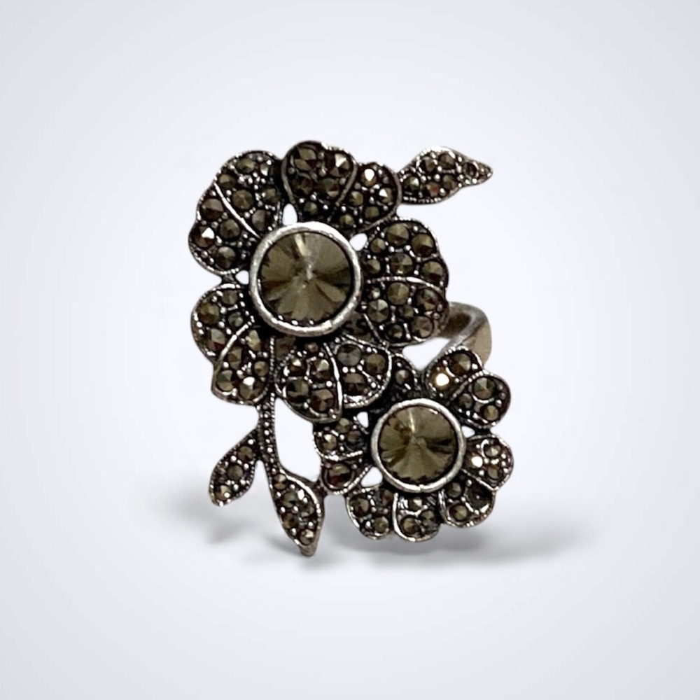 Fossil Silver Marcasite Style Crystal Double Flower Statement Cocktail Ring Sz 7